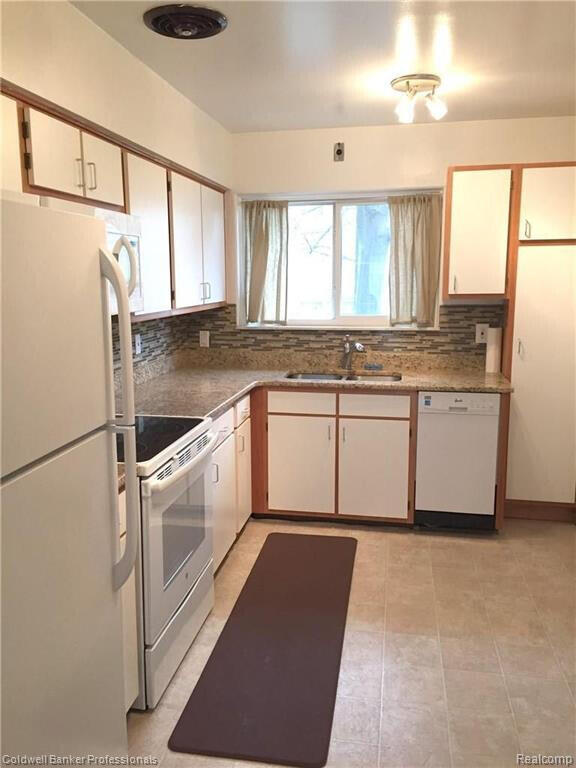 3286 West Webster Road Royal Oak, MI 48073 - Photo 4 of 15 3286 Webster 3