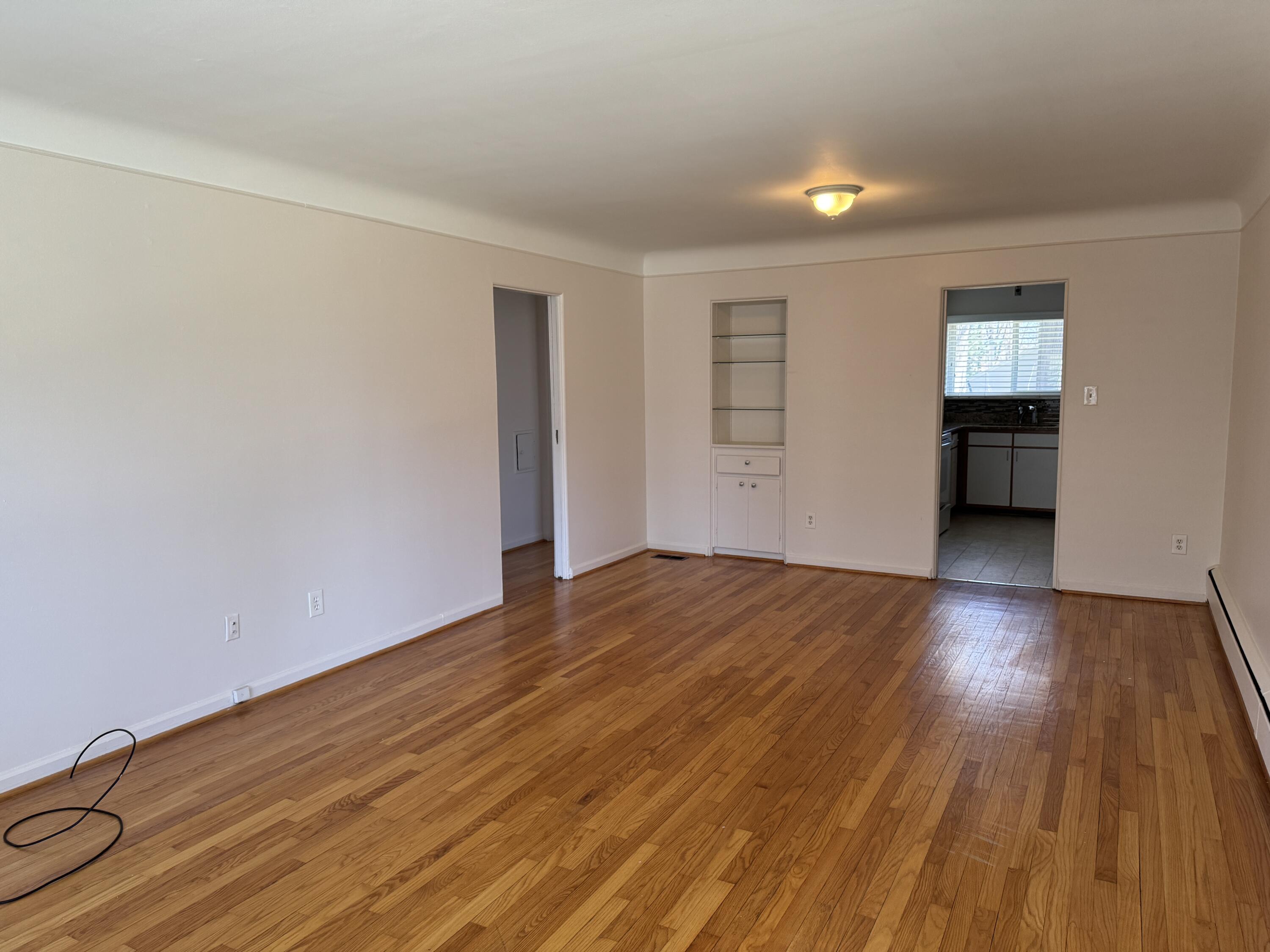 3286 West Webster Road Royal Oak, MI 48073 - Photo 5 of 15 3286 Webster