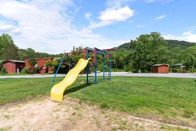 $315,000 | 112-106 River Vista Drive, Dillard, GA 30537