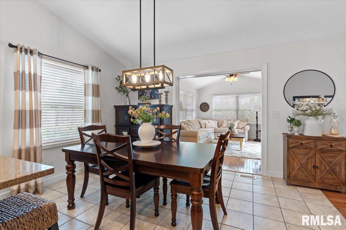 807 Shoshoni Drive Springfield, IL 62711 - Photo 11 of 42 Gallery Image 11