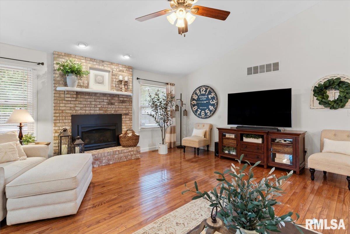 807 Shoshoni Drive Springfield, IL 62711 - Photo 6 of 42 Gallery Image 6