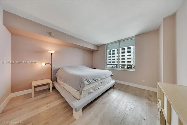 $449,000 | 335 South Biscayne Boulevard, Unit 3110, Miami, FL 33131