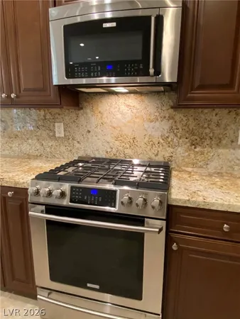 $2,950 | 9 Kennesaw Road, Henderson, NV 89052