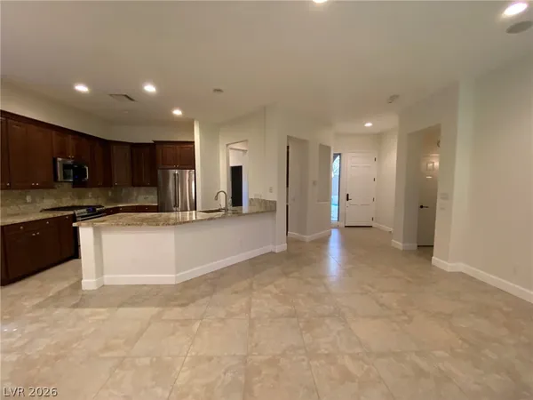$2,950 | 9 Kennesaw Road, Henderson, NV 89052