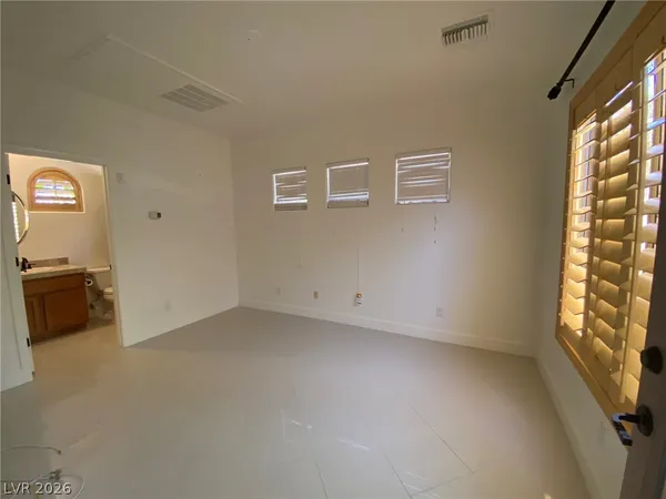 $2,950 | 9 Kennesaw Road, Henderson, NV 89052