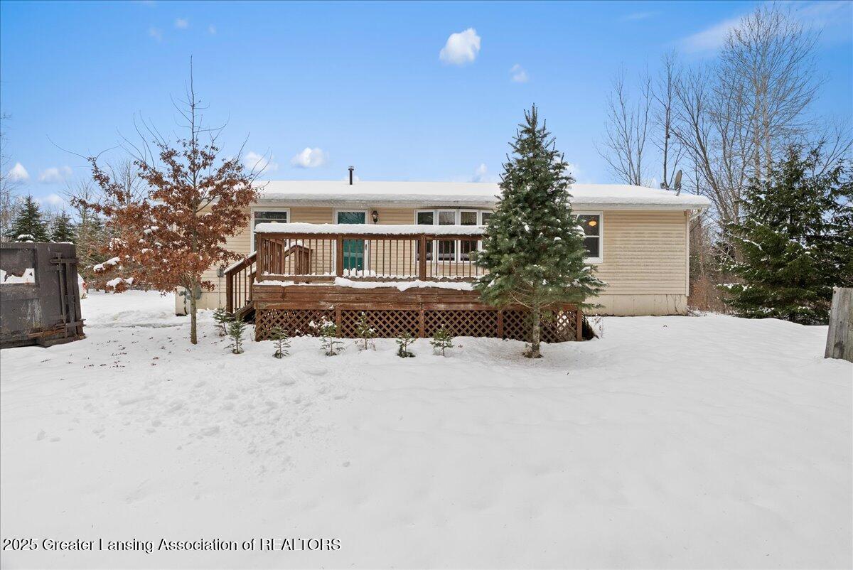 4365 Mack Road Howell, MI 48855 - Photo 9 of 50 09-Media Jett - 36