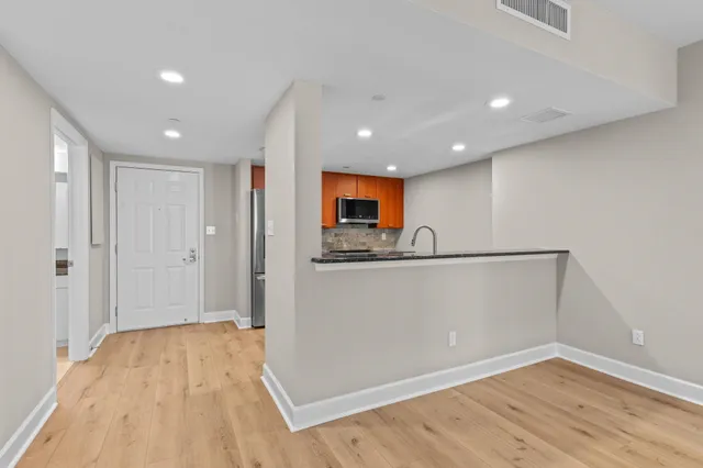 $319,900 | 300 South Duval Street, Unit 608, Tallahassee, FL 32301