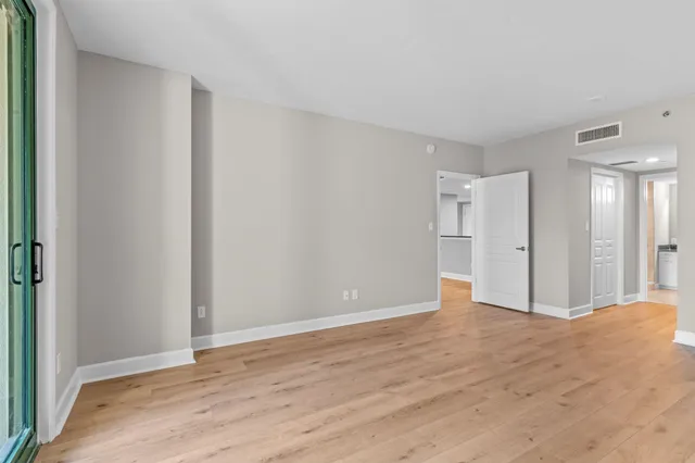 $319,900 | 300 South Duval Street, Unit 608, Tallahassee, FL 32301