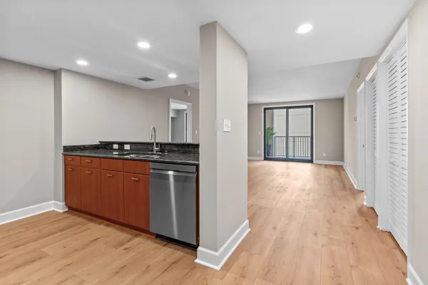 $319,900 | 300 South Duval Street, Unit 608, Tallahassee, FL 32301