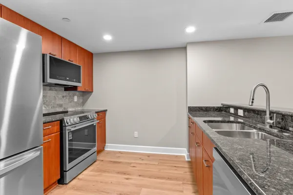 $319,900 | 300 South Duval Street, Unit 608, Tallahassee, FL 32301