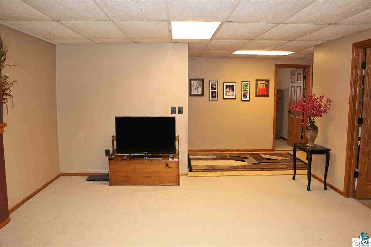 3534 Hunter Road Superior, WI 54880 - Photo 7 of 25