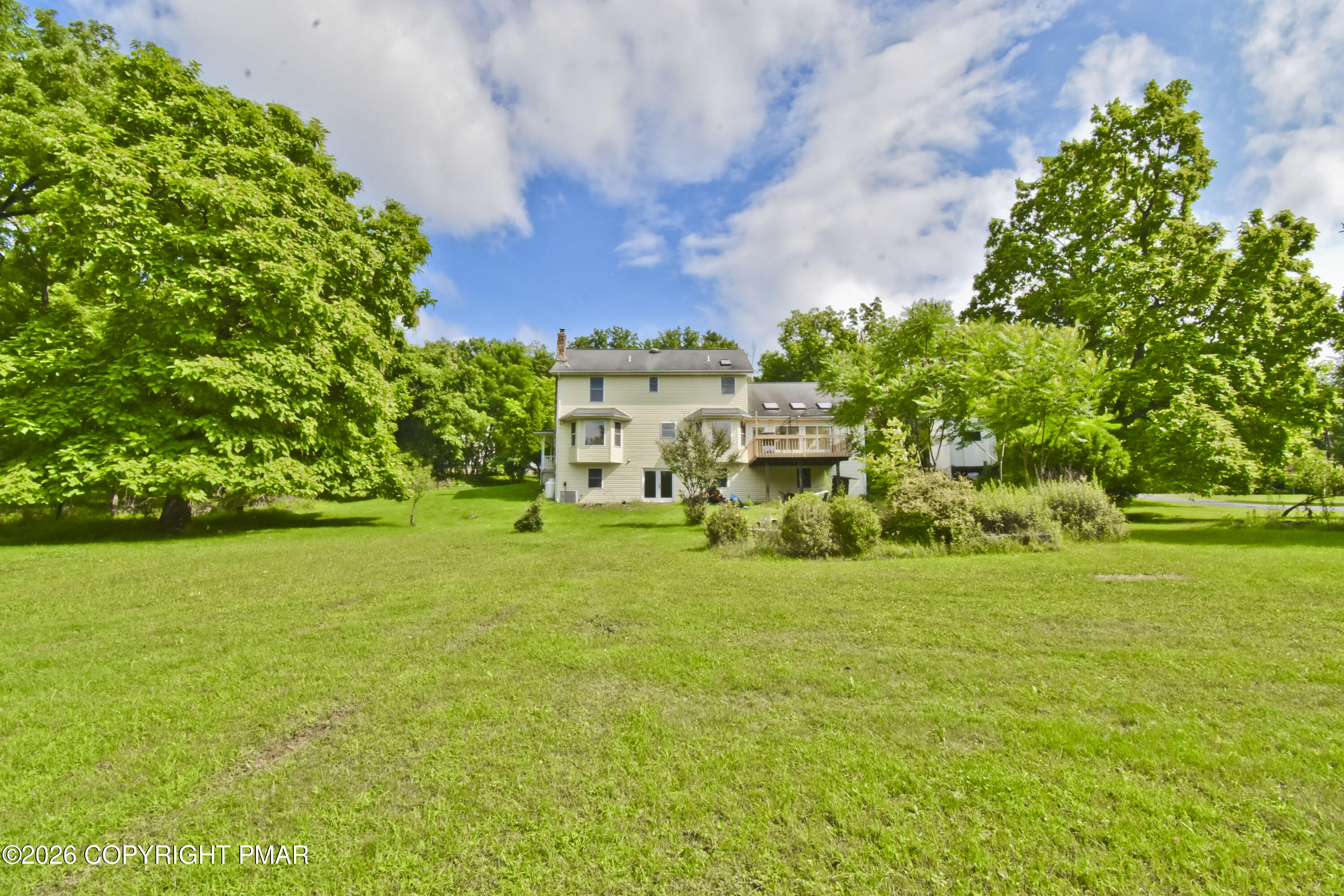 182 Frantz Road Bartonsville, PA 18321 - Photo 46 of 60 15 Back (6)