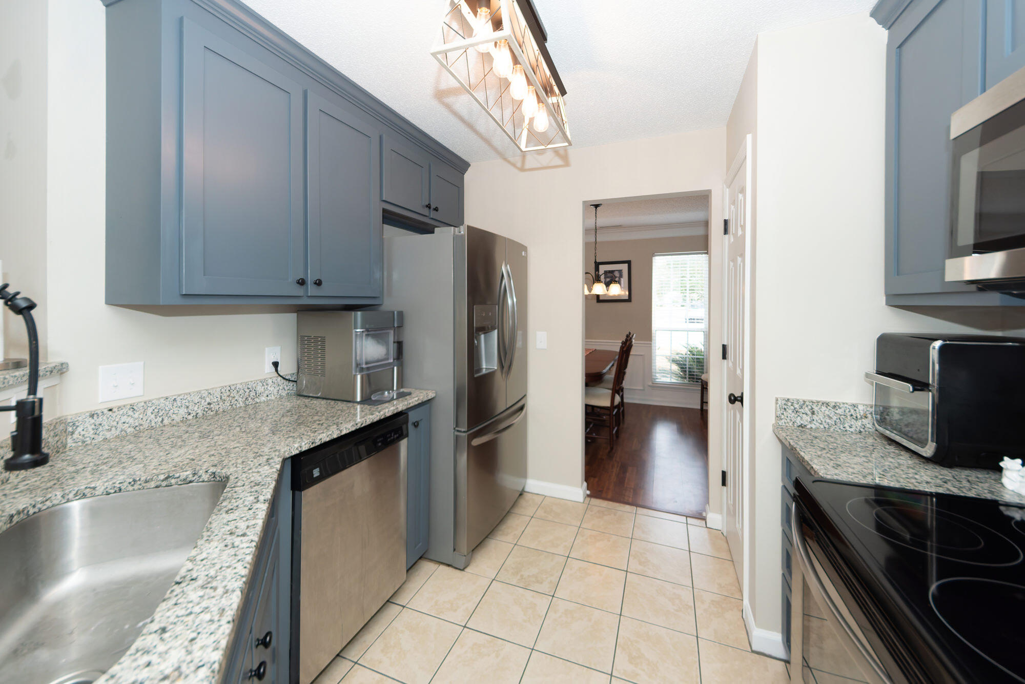 3221 Seaborn Drive Mount Pleasant, SC 29466 - Photo 17 of 58 Kitchen