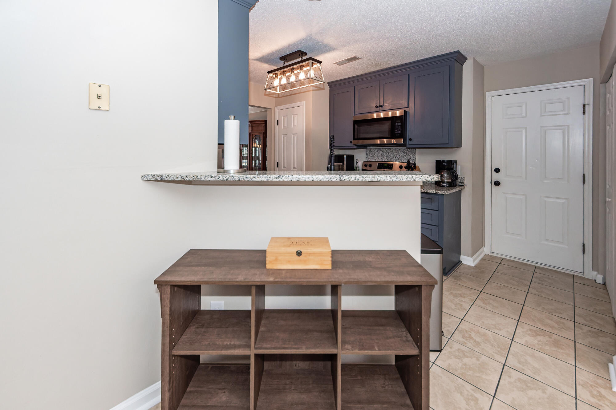 3221 Seaborn Drive Mount Pleasant, SC 29466 - Photo 19 of 58 Kitchen Bar
