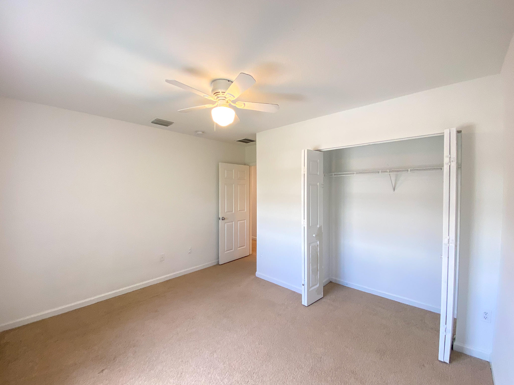 2027 Nassau Drive Riviera Beach, FL 33404 - Photo 14 of 24 IMG_2953