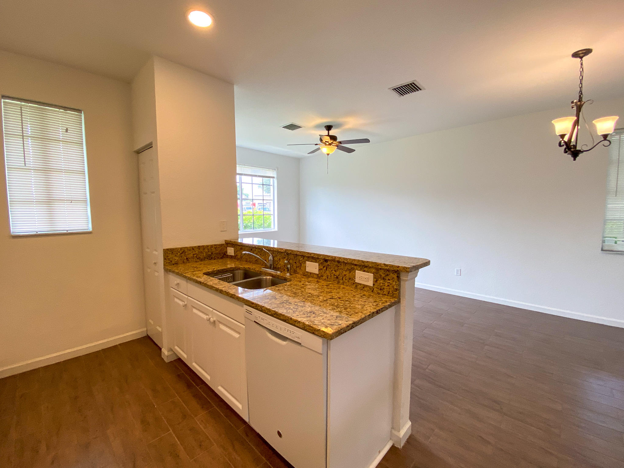 2027 Nassau Drive Riviera Beach, FL 33404 - Photo 3 of 24 IMG_2947