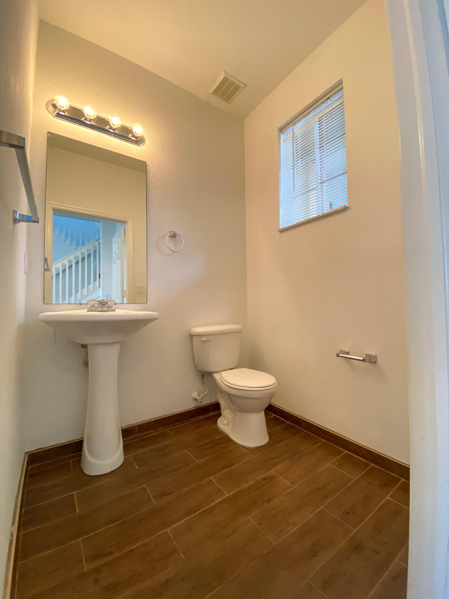 2027 Nassau Drive Riviera Beach, FL 33404 - Photo 8 of 24 IMG_2941