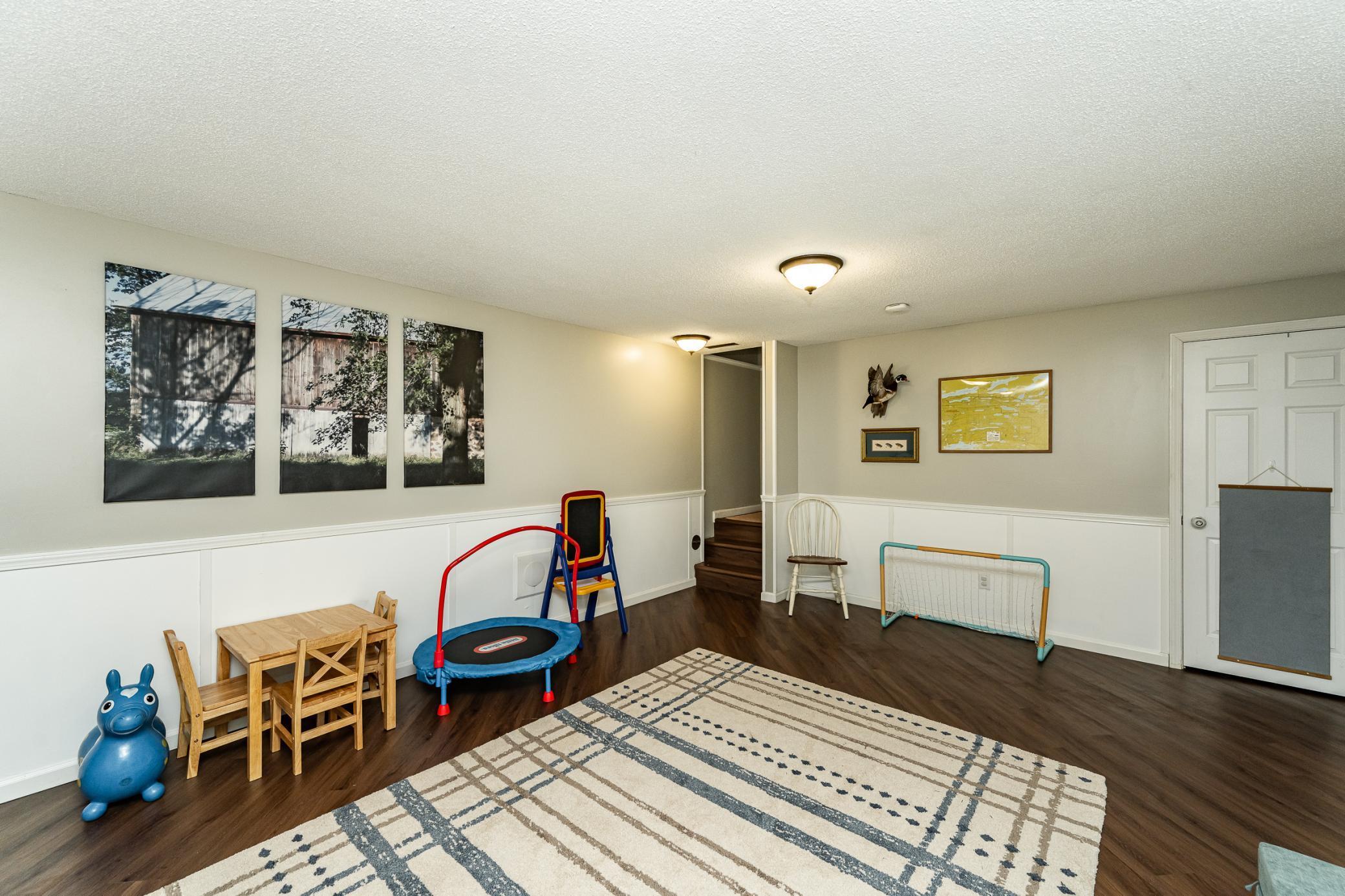 2439 60th Street Northwest Rochester, MN 55901 - Photo 18 of 25