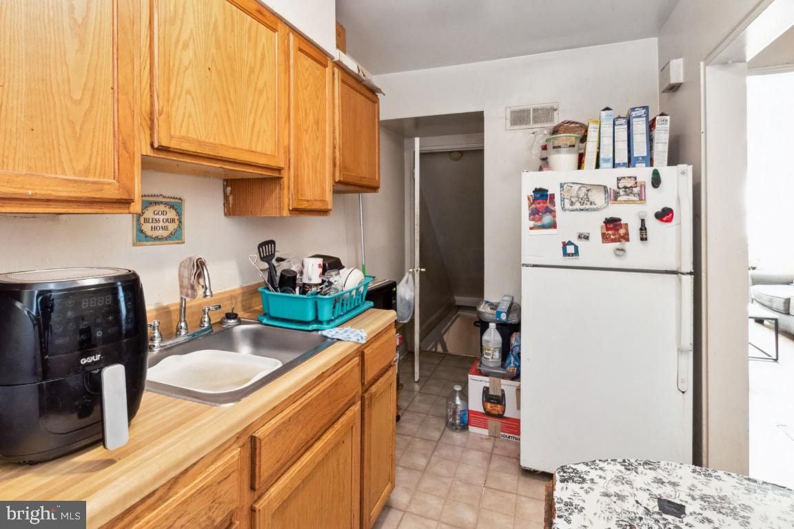 3812 Rokeby Road Baltimore, MD 21229 - Photo 11 of 24