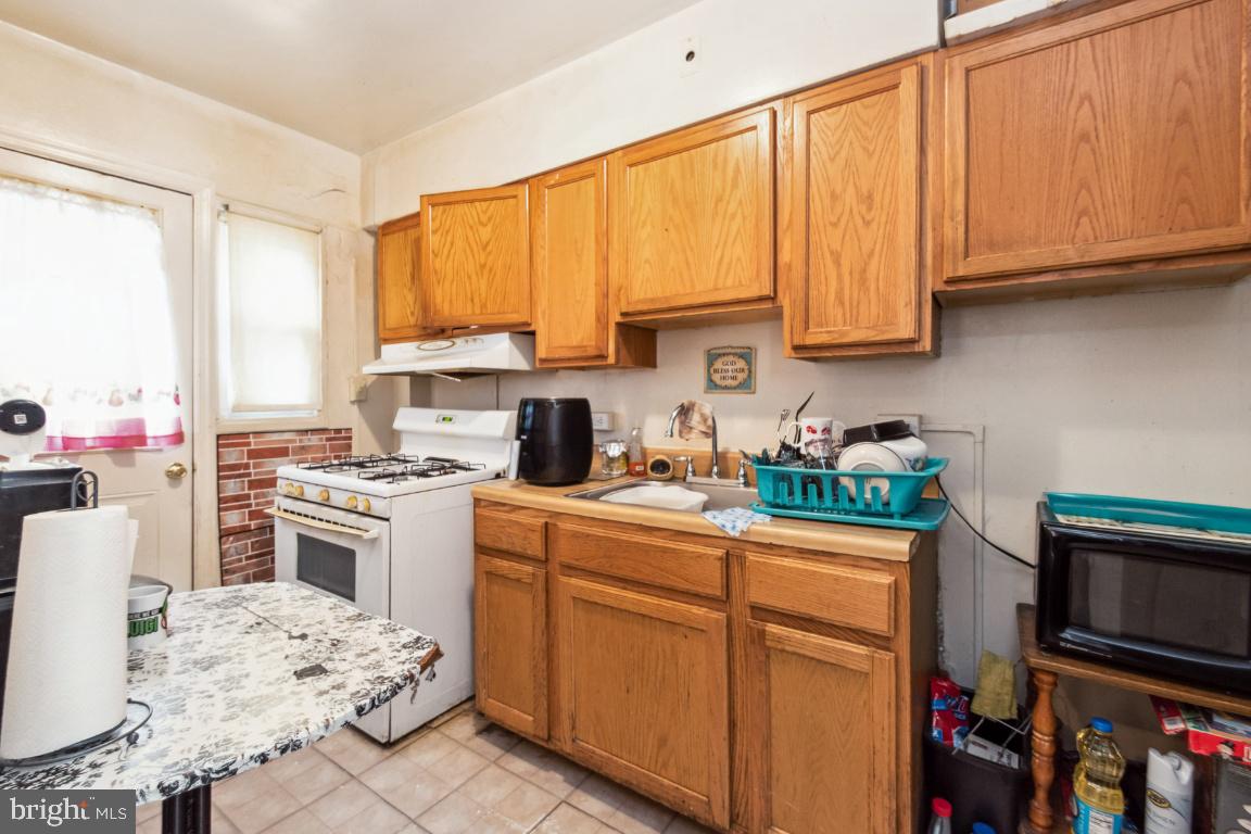 3812 Rokeby Road Baltimore, MD 21229 - Photo 9 of 24