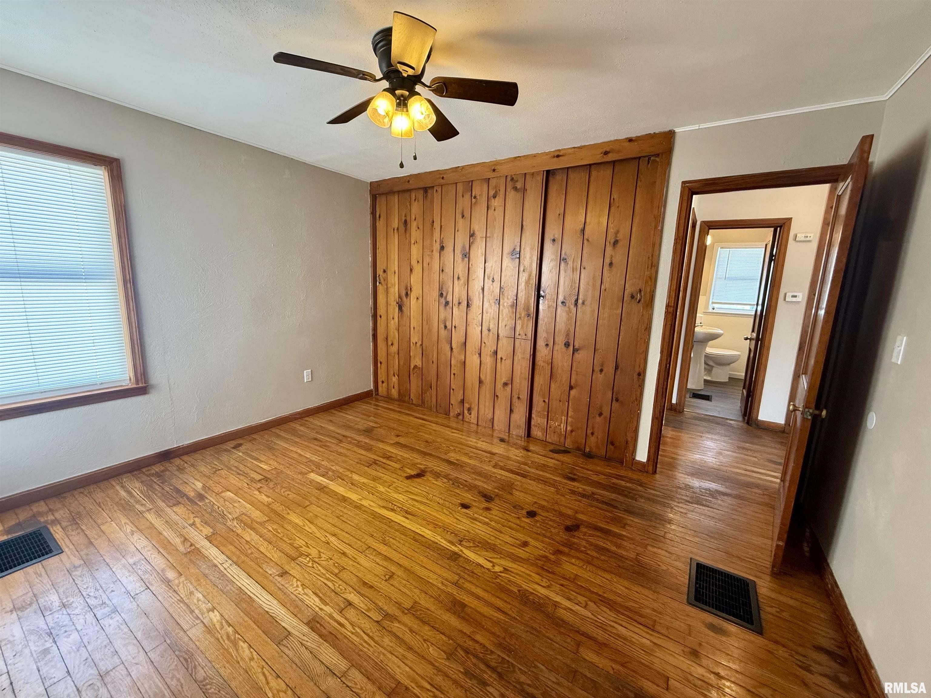 219 East Mulberry Street Mendon, IL 62351 - Photo 11 of 23