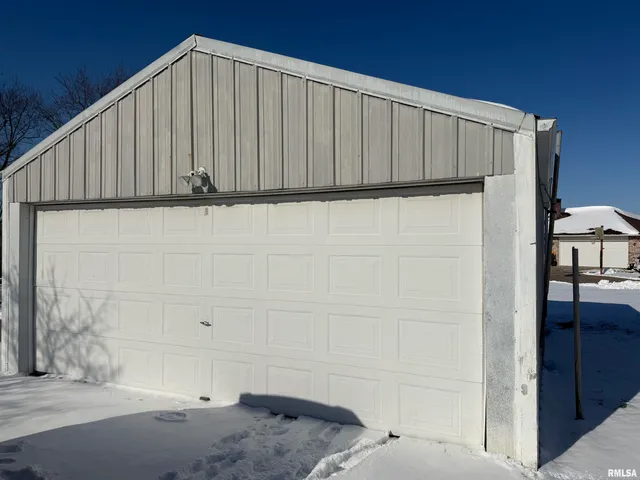 $134,000 | 219 East Mulberry Street, Mendon, IL 62351