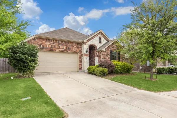 $2,300 | 148 Peacock Trail, Buda, TX 78610