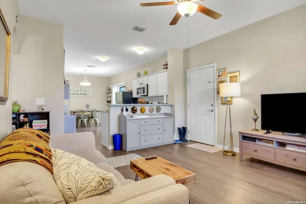 $1,600 | 522 Arthur Street, San Antonio, TX 78202