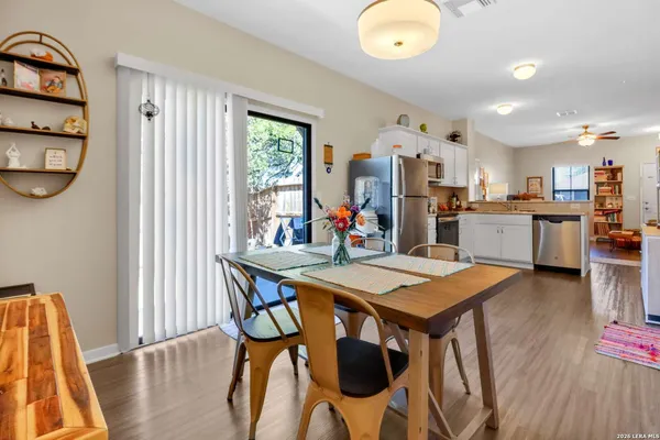 $1,600 | 522 Arthur Street, San Antonio, TX 78202