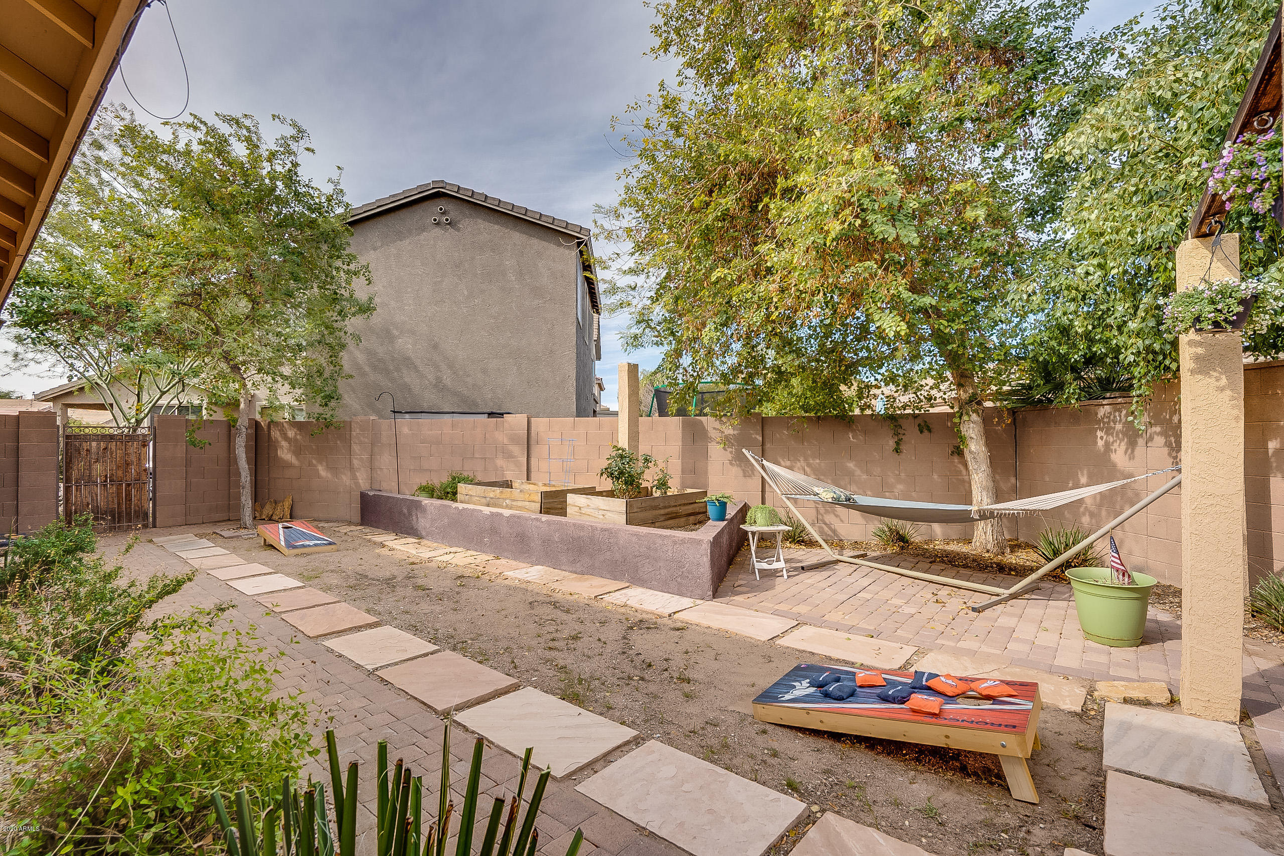 3404 West Florimond Road Phoenix, AZ 85086 - Photo 30 of 40 Raised Garden Area!!