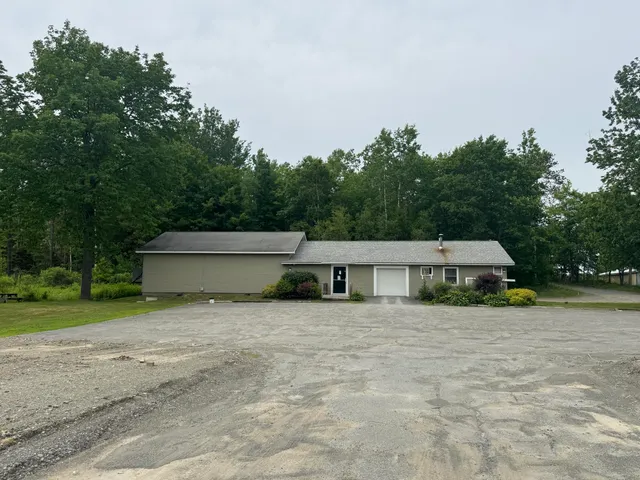 $299,900 | 1225 West Main Street, Dover Foxcroft, ME 04426