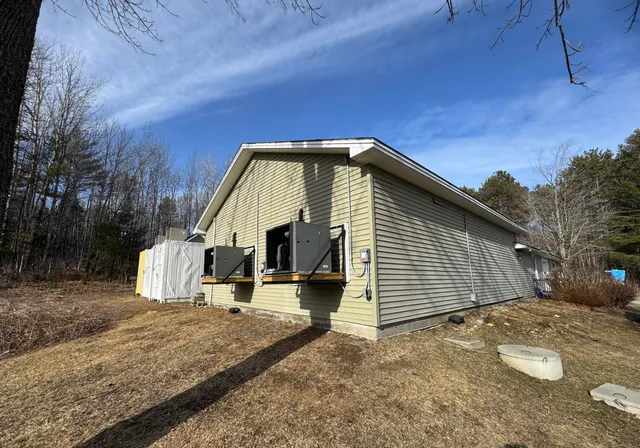 $299,900 | 1225 West Main Street, Dover Foxcroft, ME 04426