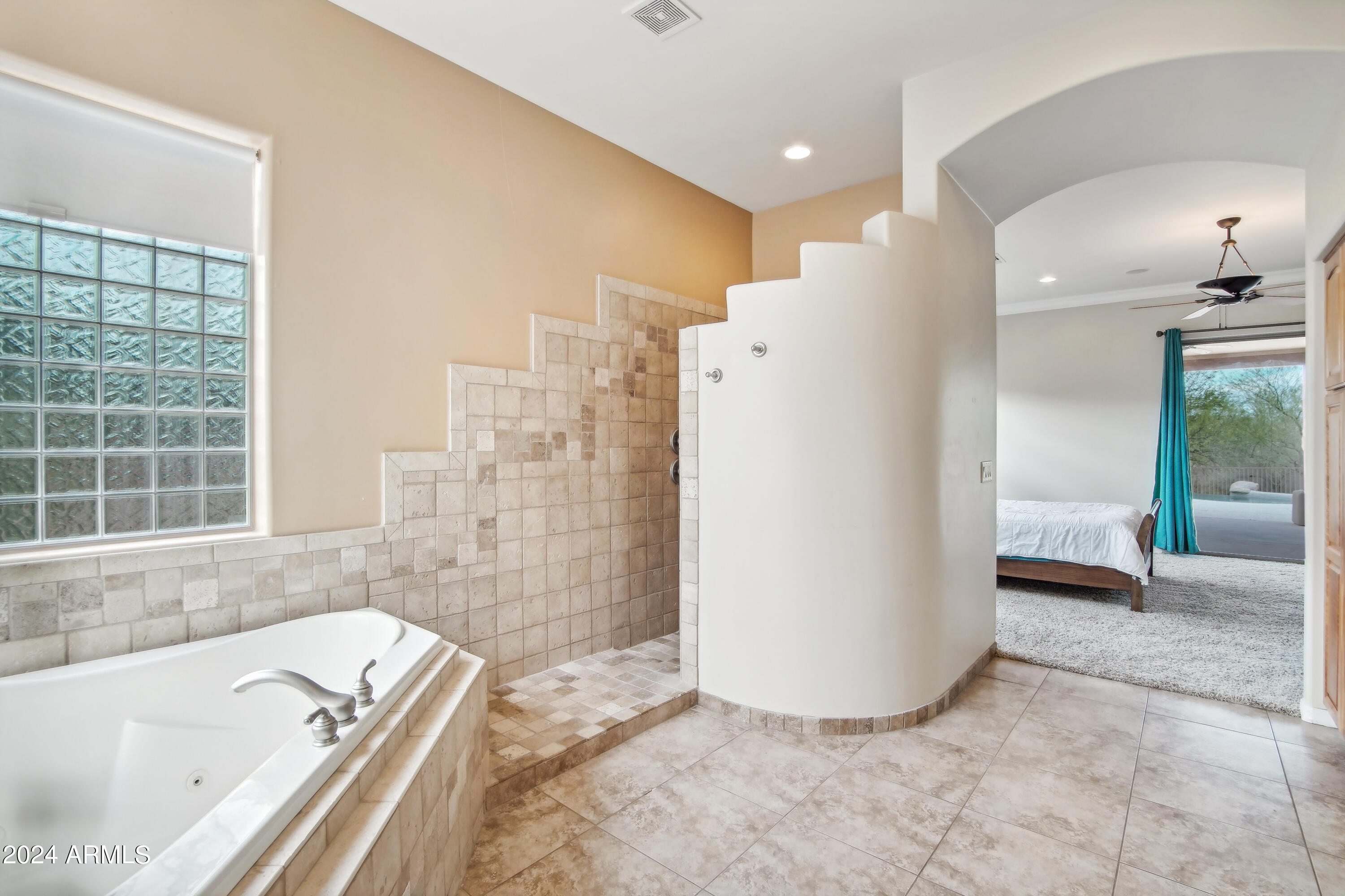 120 West Rock View Road Phoenix, AZ 85085 - Photo 16 of 27 Primary Bathroom