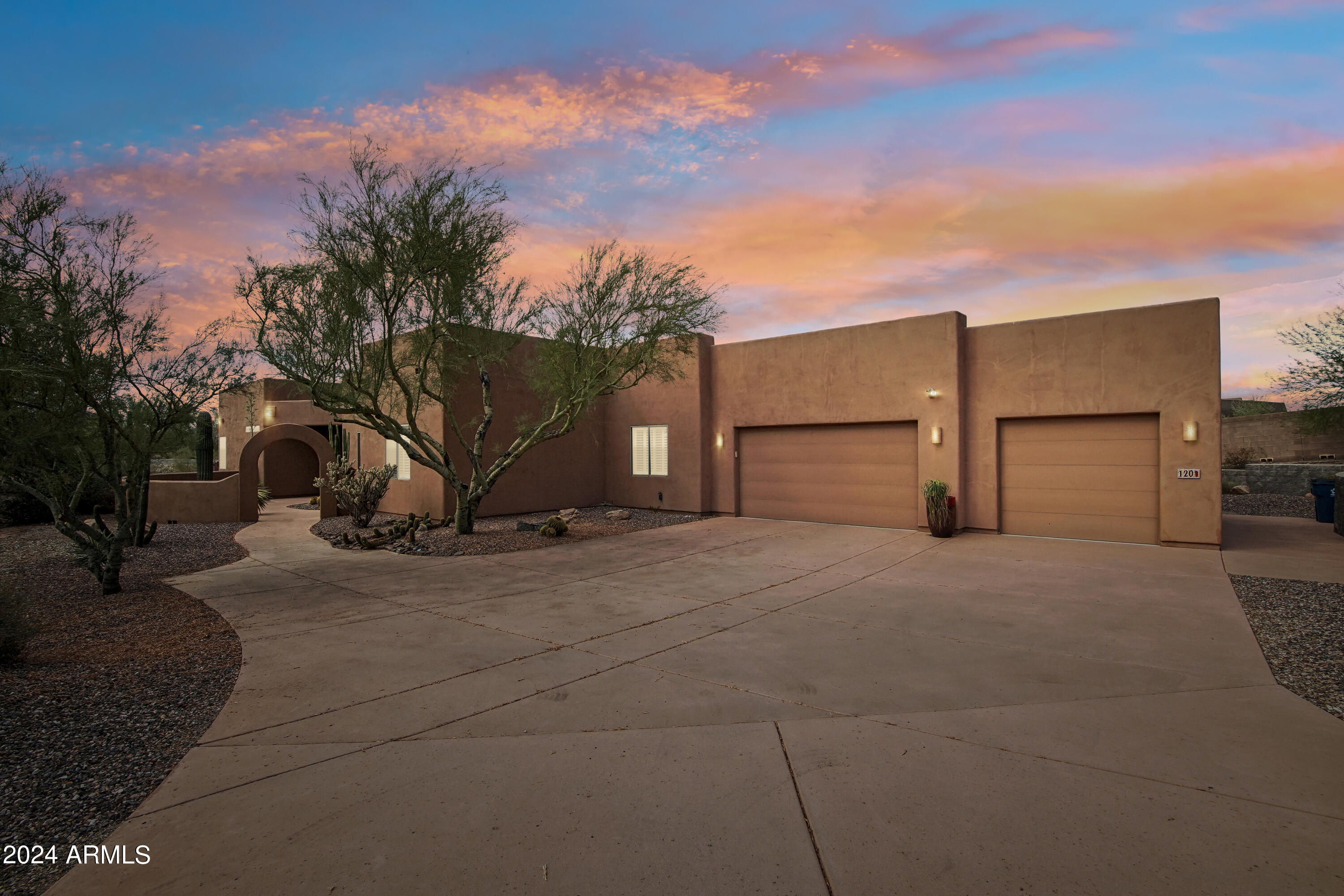 120 West Rock View Road Phoenix, AZ 85085 - Photo 3 of 27 3 Car Garage