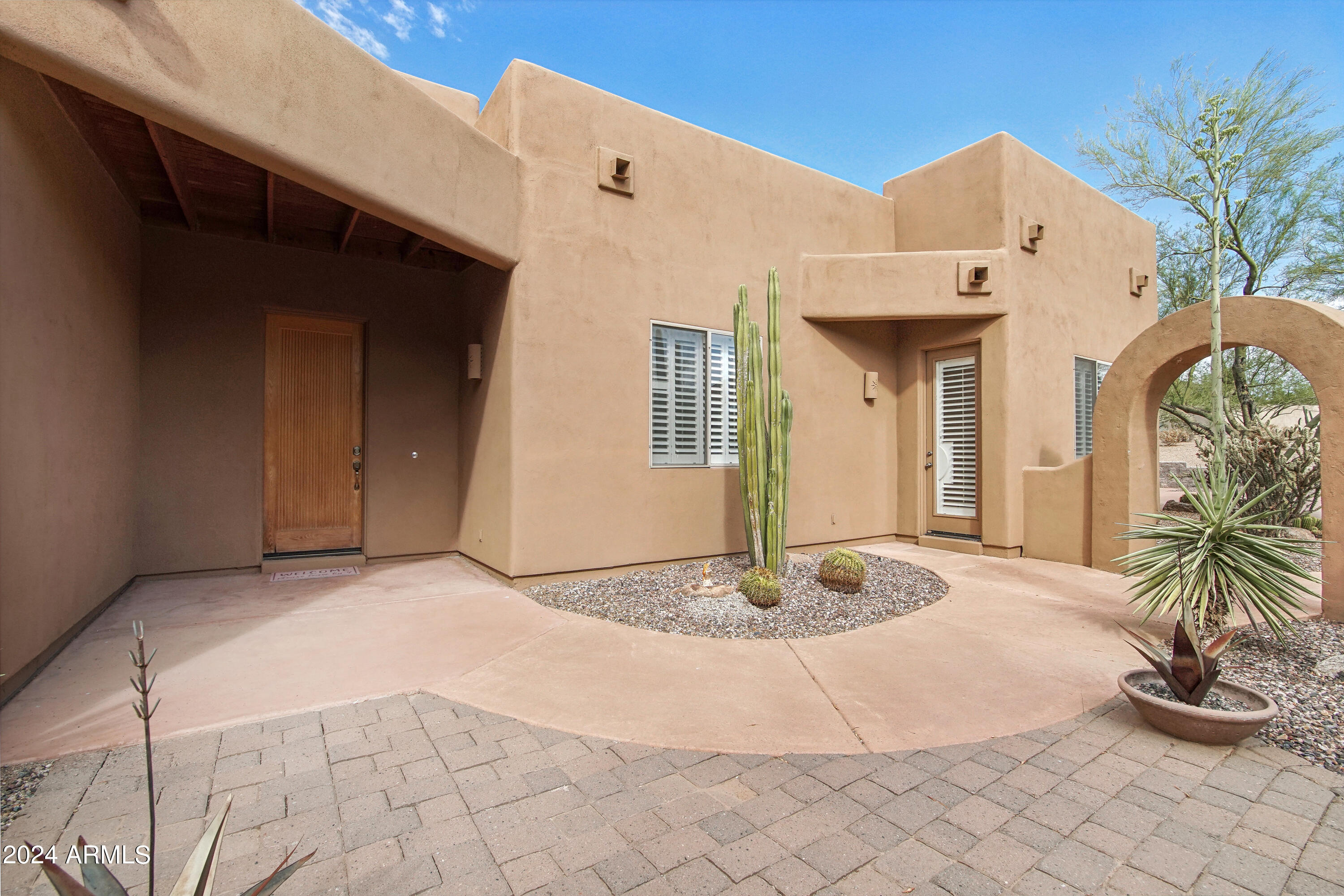 120 West Rock View Road Phoenix, AZ 85085 - Photo 6 of 27 Front Entry