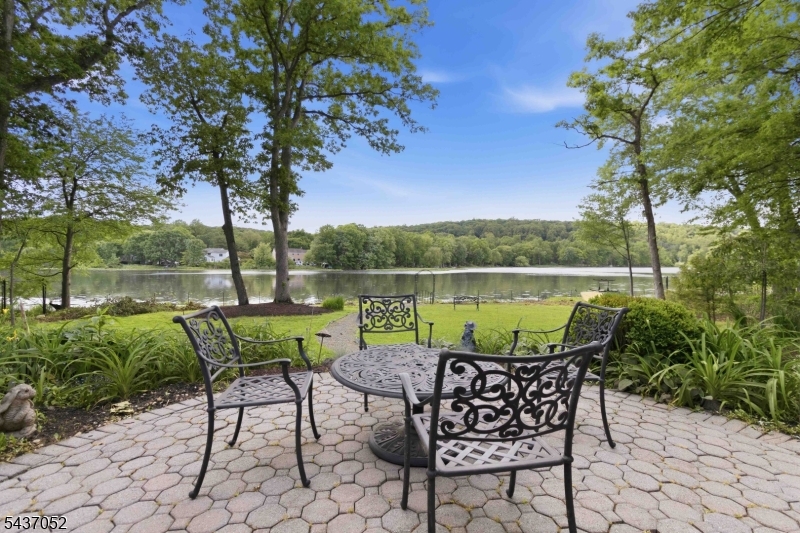39 Meadowbrook Road Randolph, NJ 07869 - Photo 16 of 47