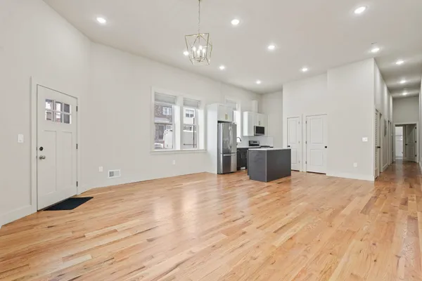 $3,500 | 150 West Side Avenue, Unit 1, Jersey City, NJ 07306
