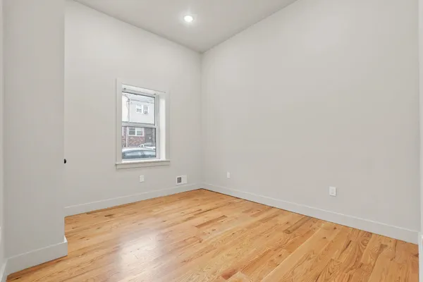 $3,500 | 150 West Side Avenue, Unit 1, Jersey City, NJ 07306