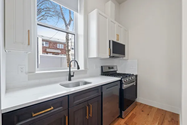 $3,500 | 150 West Side Avenue, Unit 1, Jersey City, NJ 07306