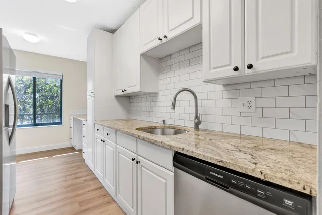 $225,000 | 150 Pineview Road, Unit L3, Jupiter, FL 33469