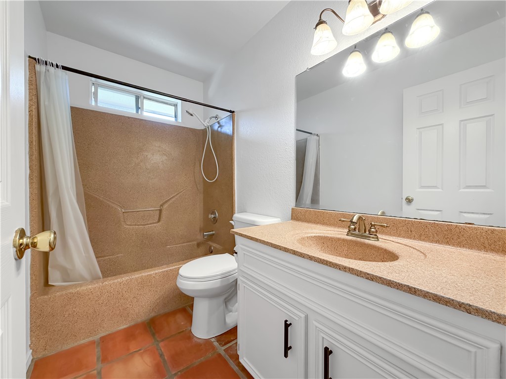 4214 Valley Circle Corpus Christi, TX 78413 - Photo 14 of 28