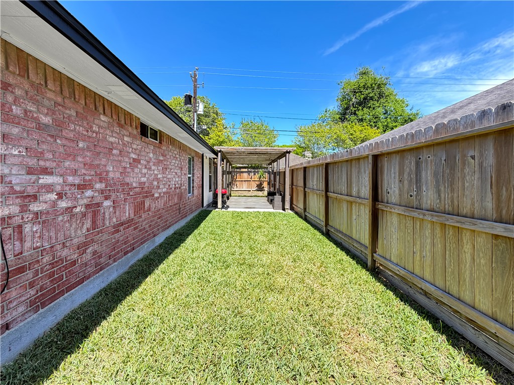 4214 Valley Circle Corpus Christi, TX 78413 - Photo 25 of 28