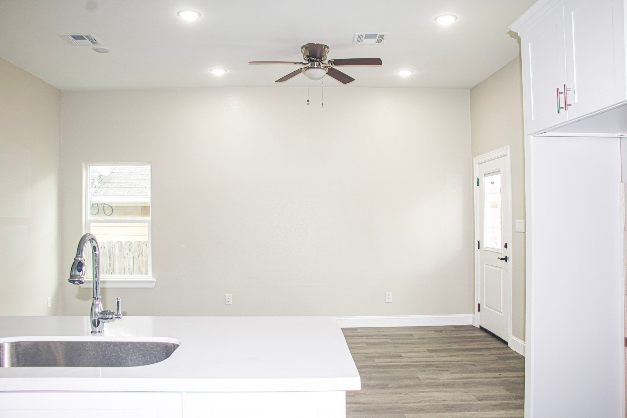 8309 Parker Road, Unit A Houston, TX 77078 - Photo 3 of 10 a view of an empty room with a sink