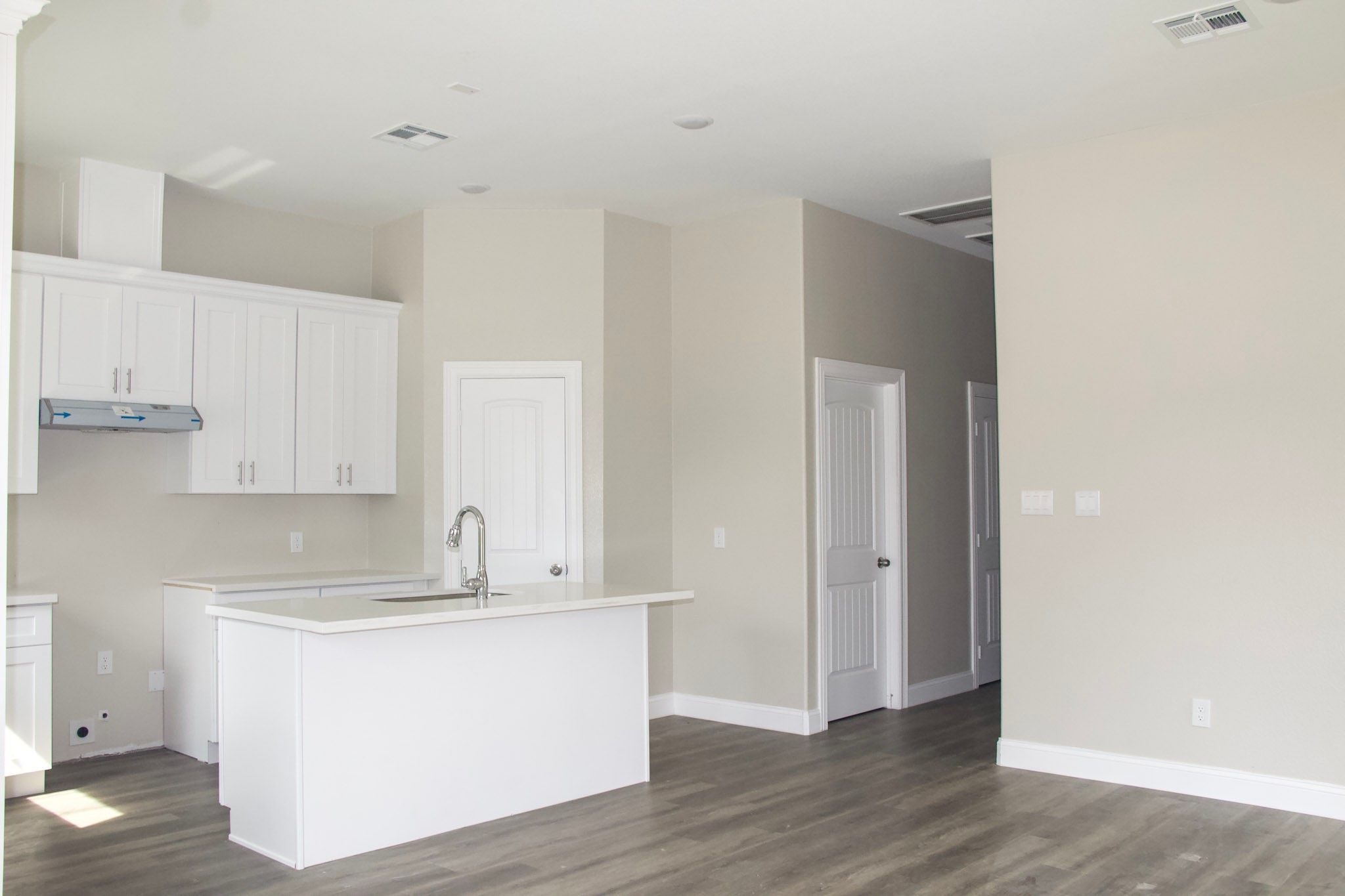 8309 Parker Road, Unit A Houston, TX 77078 - Photo 5 of 10 a room with wooden floor and window