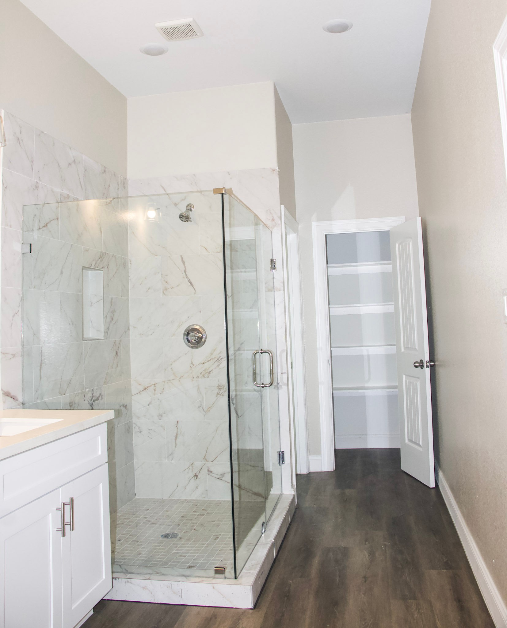 8309 Parker Road, Unit A Houston, TX 77078 - Photo 8 of 10 a bathroom with a shower and a sink