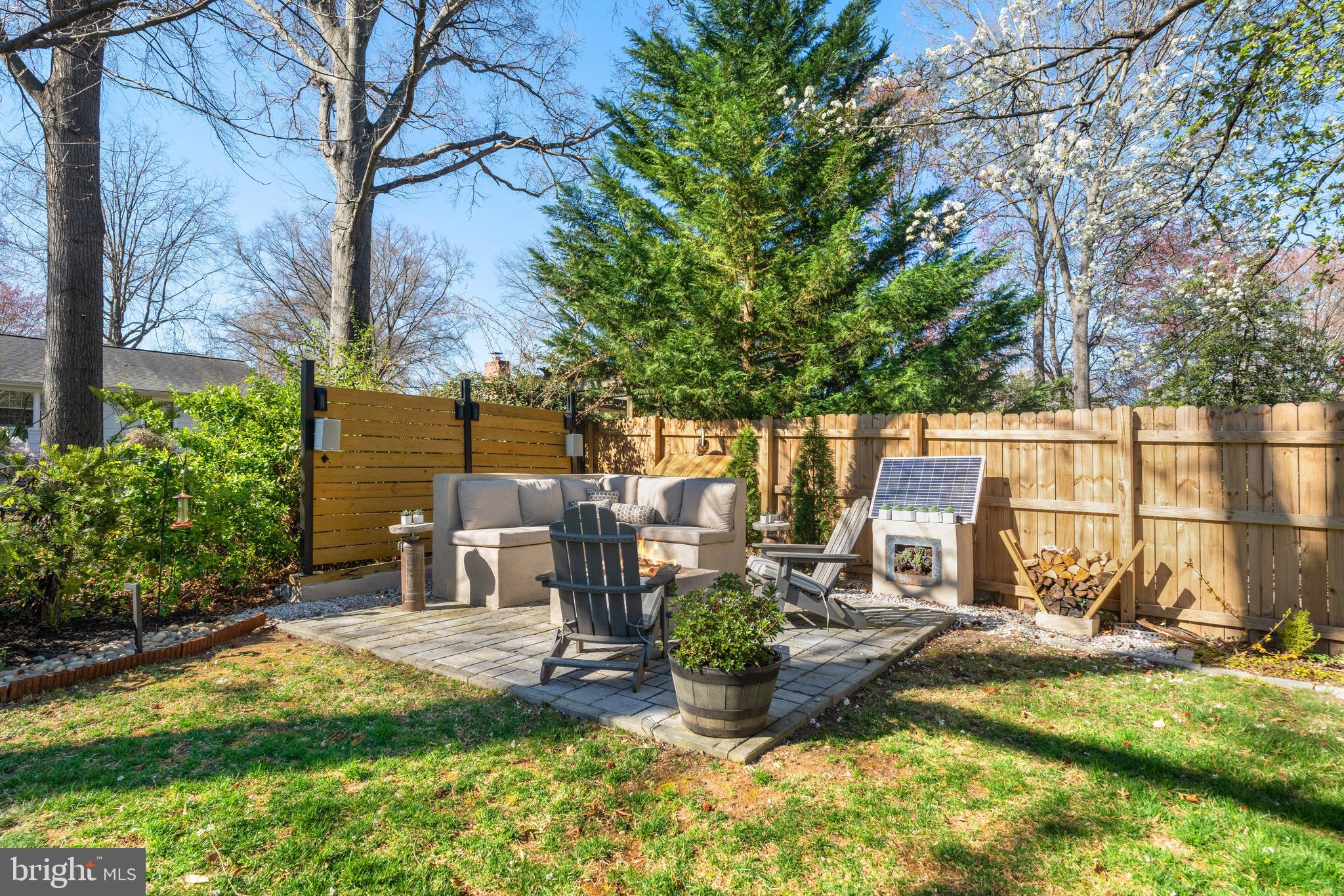 2411 Culpeper Road Alexandria, VA 22308 - Photo 33 of 36 A magnificent space to relax & unwind.