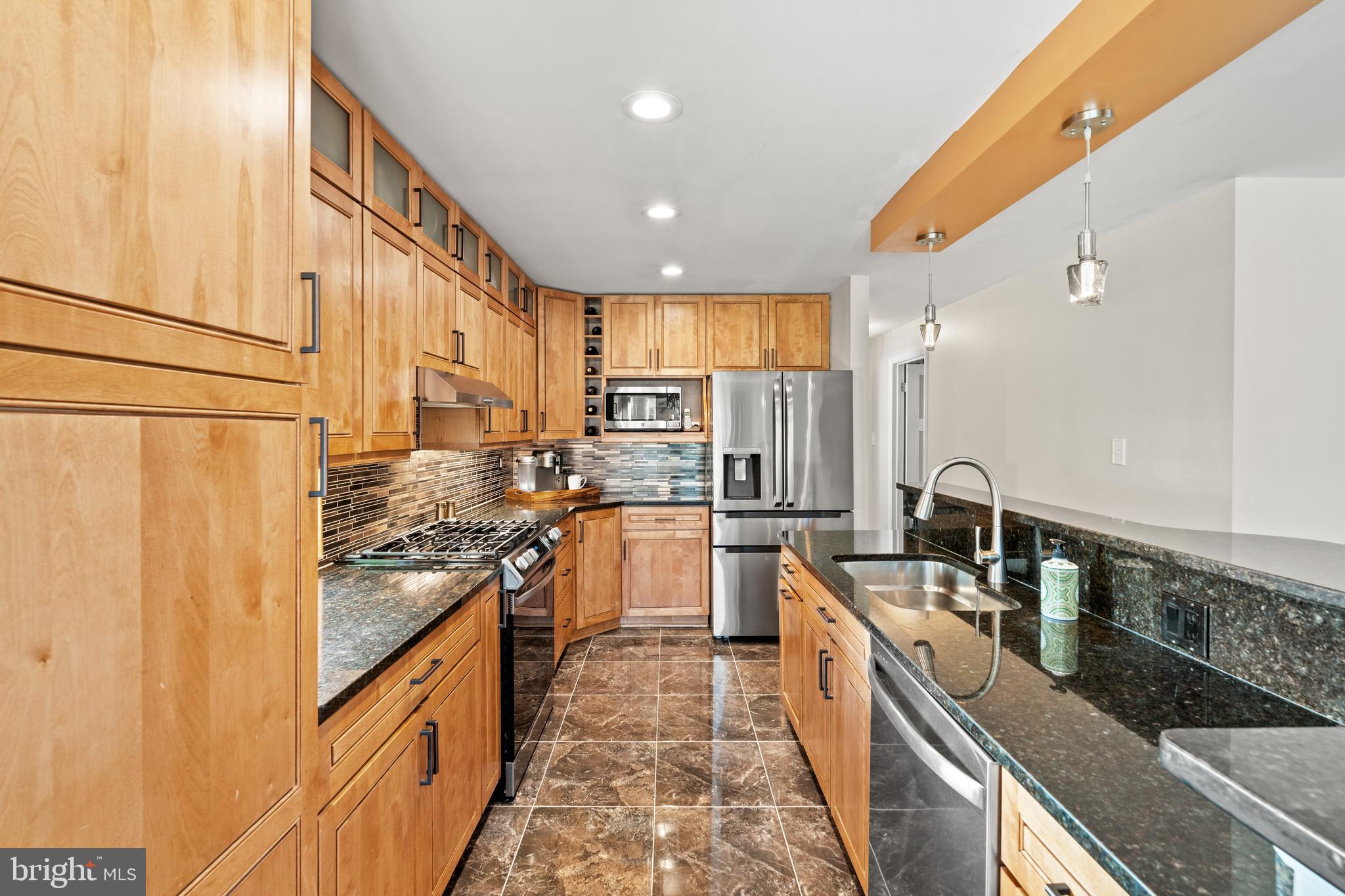 2411 Culpeper Road Alexandria, VA 22308 - Photo 8 of 36 Stainless steel appliances (new in 2023).