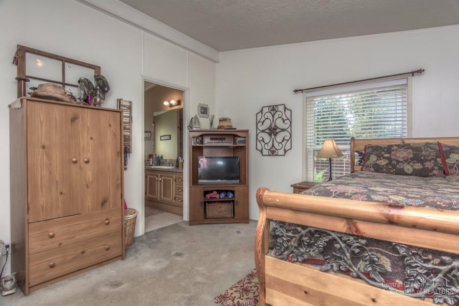 60041 Hopi Road Bend, OR 97702 - Photo 14 of 19 Additional Photo