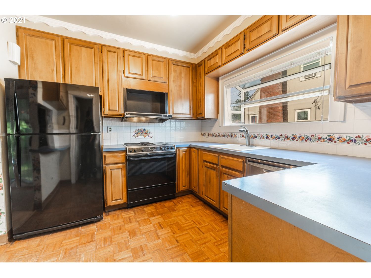 1744 North Rosa Parks Way Portland, OR 97217 - Photo 8 of 30 Gallery Image 8