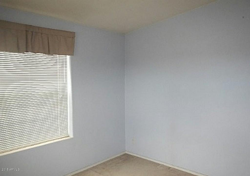 562 Woodlands Ranch St. Johns, AZ 85936 - Photo 3 of 17 Bedroom
